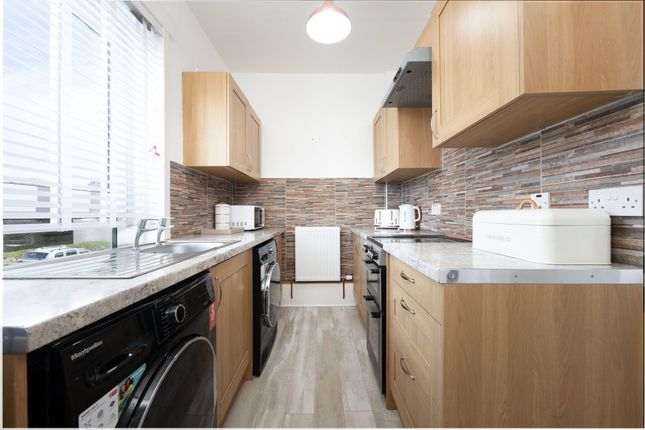 46 Nelson Road, Gourock photo 4