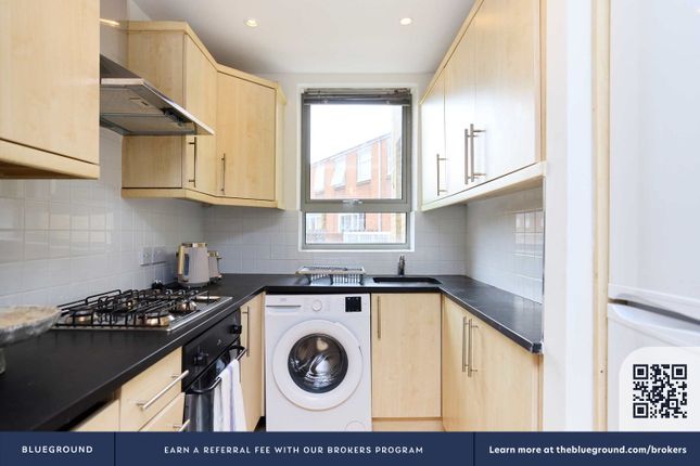 Pellerin Road, London photo 4
