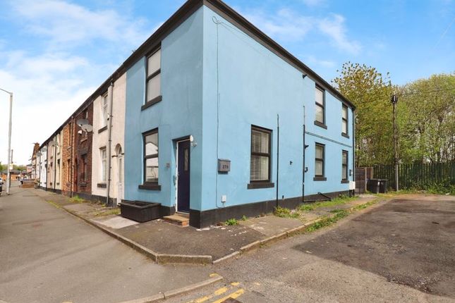 Thumbnail Flat to rent in Tottington Road, Bury