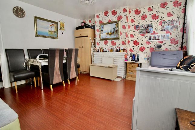 41, Gressel Lane, Birmingham photo 2