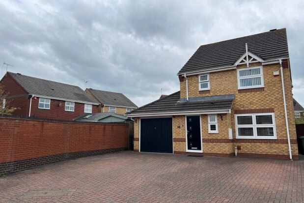 Thumbnail Detached house to rent in Hatfield Close, Swindon