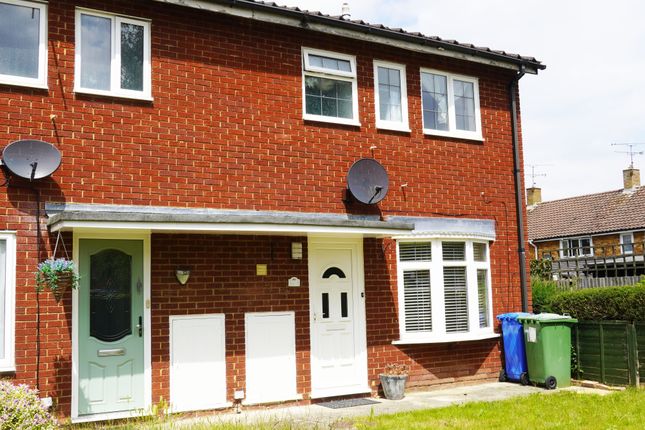 7, St. Anthonys Close, Bracknell photo 2