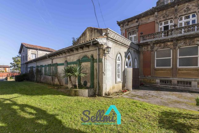 Villa for sale in Camino Real 33010, Oviedo, Asturias