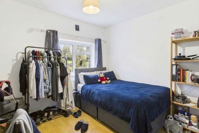 37 Hillside, Brighton photo 4