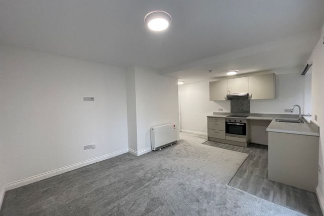 Flat 5, Chippenham photo 3