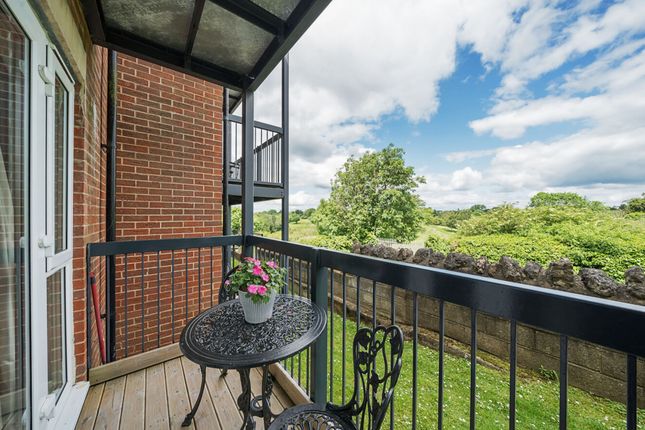 19, William Morris Close, East Oxford photo 4