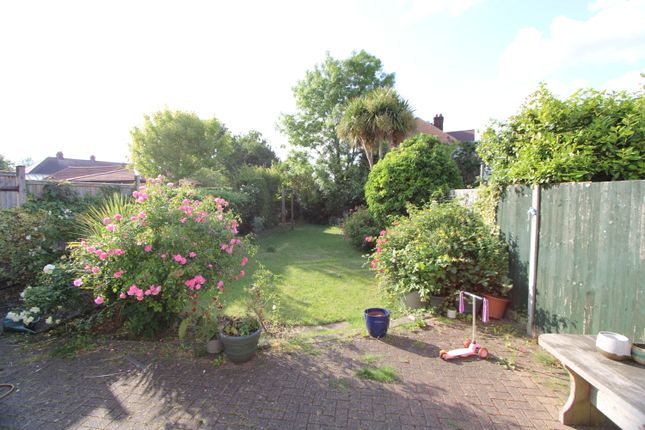 Thumbnail Terraced house to rent in Leamington Avenue, Morden
