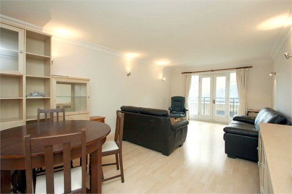 Thumbnail Flat to rent in Falmouth Road, London