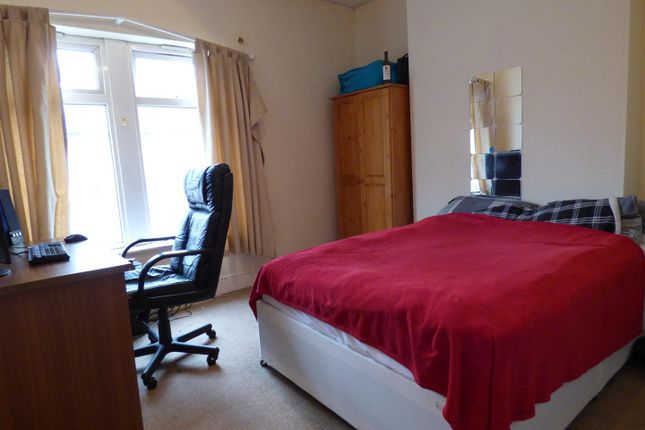 Terraced house to rent in Luther Street, Leicester