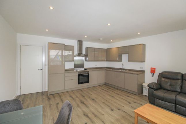 Flat 1, 167, Uxbridge Road, West Ealing photo 5