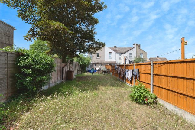 52, Brentwood Road, Essex photo 2
