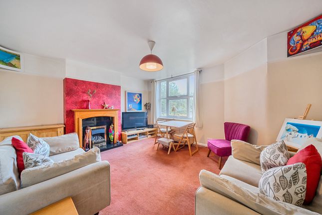 1346379-5-68B5c7F...