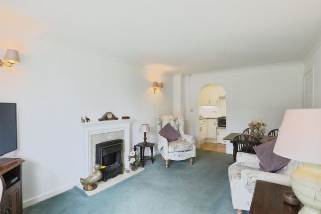 4, Malin Court, Alcester photo 4