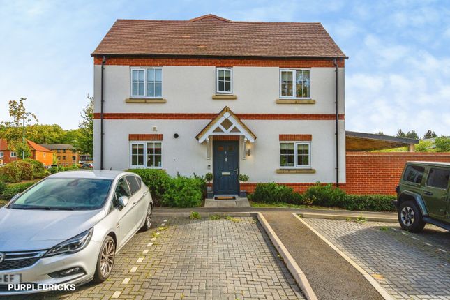 2-bed terraced on Lakeside Avenue, Kings Langley, £525,000