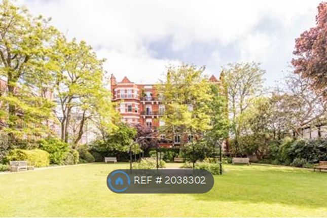 Flat to rent in Kensington Mansions, London