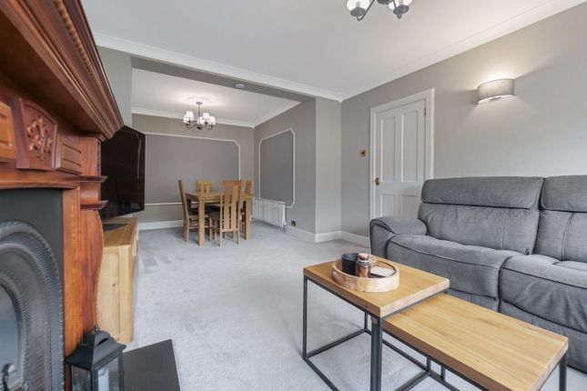 15, Rosewood Avenue, Renfrewshire photo 4