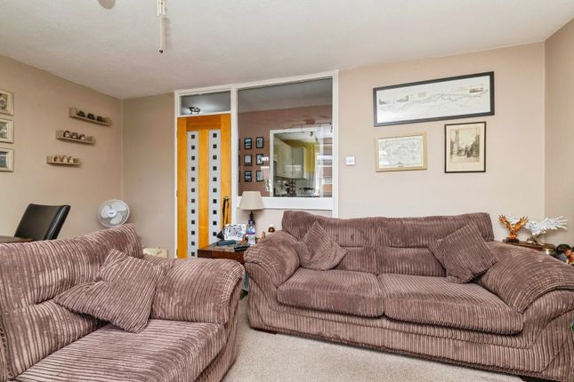 6 Regents Court,, Bright Street, County Durham photo 4