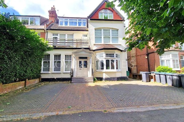 Thumbnail Property to rent in Princes Avenue, London