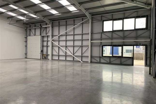 Thumbnail Warehouse to let in Unit 5 Clivemont Park, Clivemont Road, Maidenhead