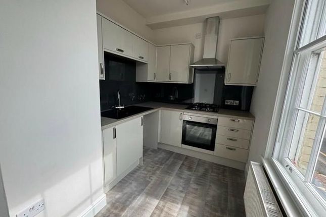 Flat 1, Willow House, Taunton photo 2