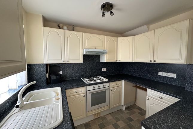 2, Bradwell Moor, Swindon photo 4