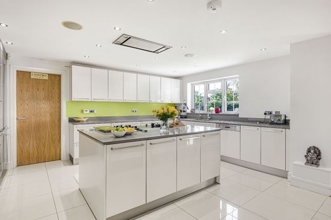 41 Chancellors Road, Stevenage, Hertfordshire photo 4