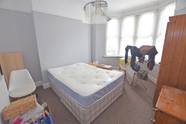 22, Edington Avenue, Cardiff photo 4
