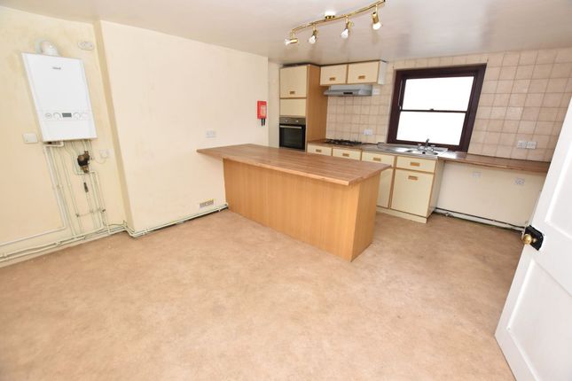 Flat 1, 152 High Street, Margate photo 3