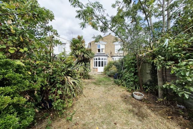 14 Osborne Road, London photo 3