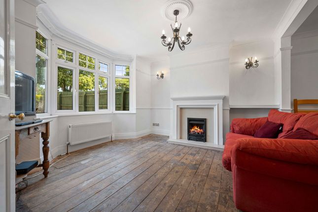 56 Hathaway Lane, Stratford-Upon-Avon photo 2