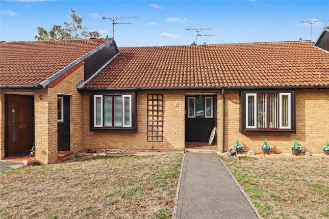 2-bed bungalow on Fairmead, Surrey, £275,000