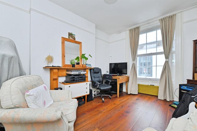 12a, Cumberland Street, Plymouth photo 2
