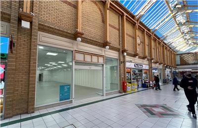 Retail premises to let in Unit 29, Green Lanes Shopping Centre, Barnstaple