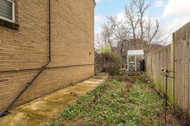 Flat 2, 13, Tyson Road, London photo 4