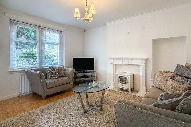 2, Queens Crescent, Motherwell photo 4