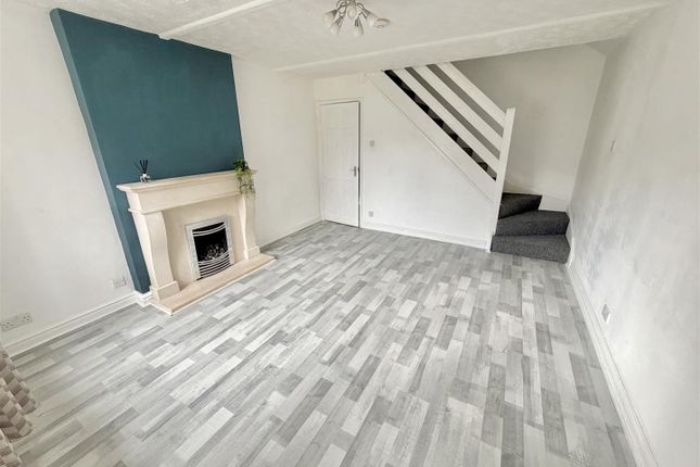 78, Stapleford Close, Manchester photo 2