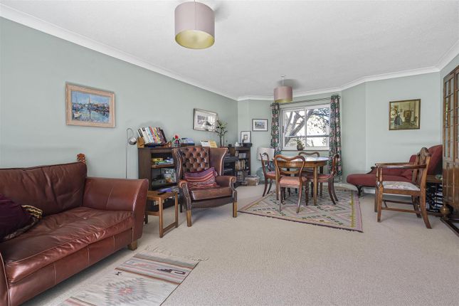 9, Cherwell Court, Cambridge photo 3