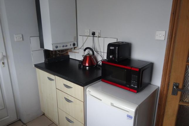 60A, Hen Lane, Coventry photo 4