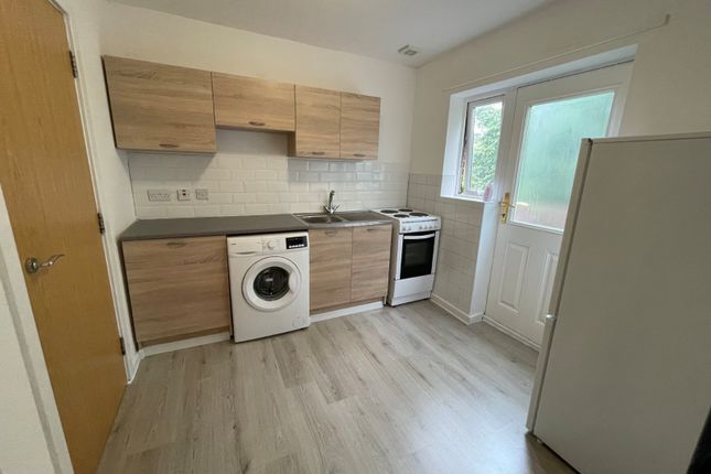 Flat 36 Kirkley Lodge,, Park Avenue, Newcastle Upon Tyne photo 3
