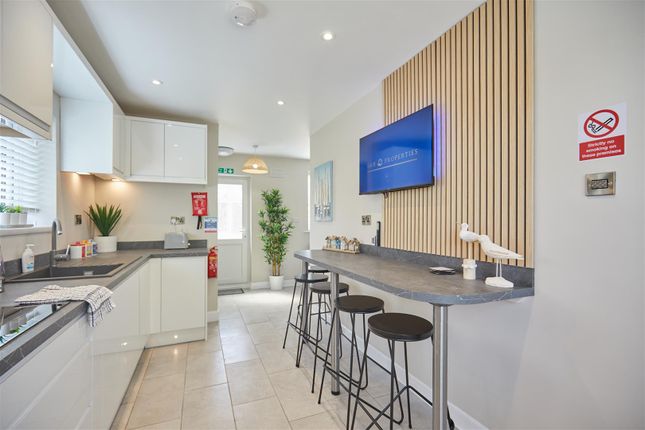 3 Fountains Road 13.Jpg