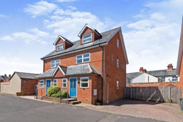 Thumbnail Semi-detached house to rent in Lower Brook Street, Basingstoke