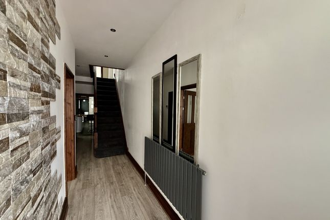 8 Augusta Street, Derby photo 3