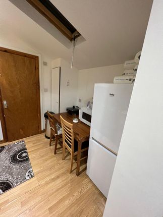 Croyland Road, Edmonton photo 4