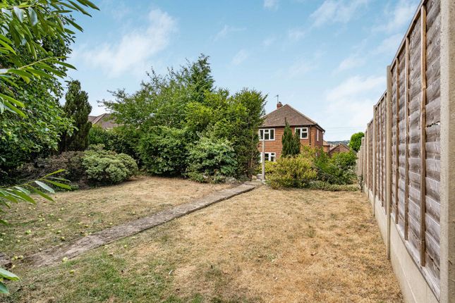 41, Grove End Road, Farnham photo 4