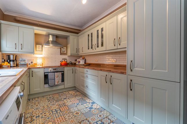 38, Moss Lane, Leyland photo 4