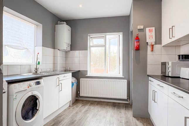 Room B, Wokingham Road, Reading photo 3