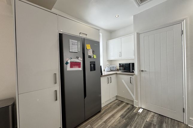 5, Betws Road, Ammanford photo 4
