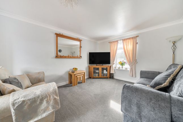 10, Bricknell Avenue, Tewkesbury photo 2