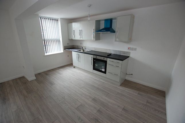 Flat 7, 39D,, Canterbury Street, Greater Manchester photo 2