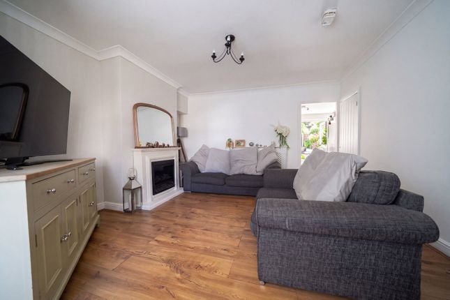 22, Chells Grove, Birmingham photo 4